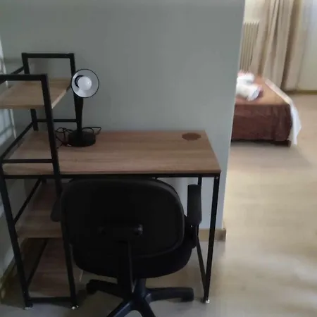 Apartment Cozy House Near The